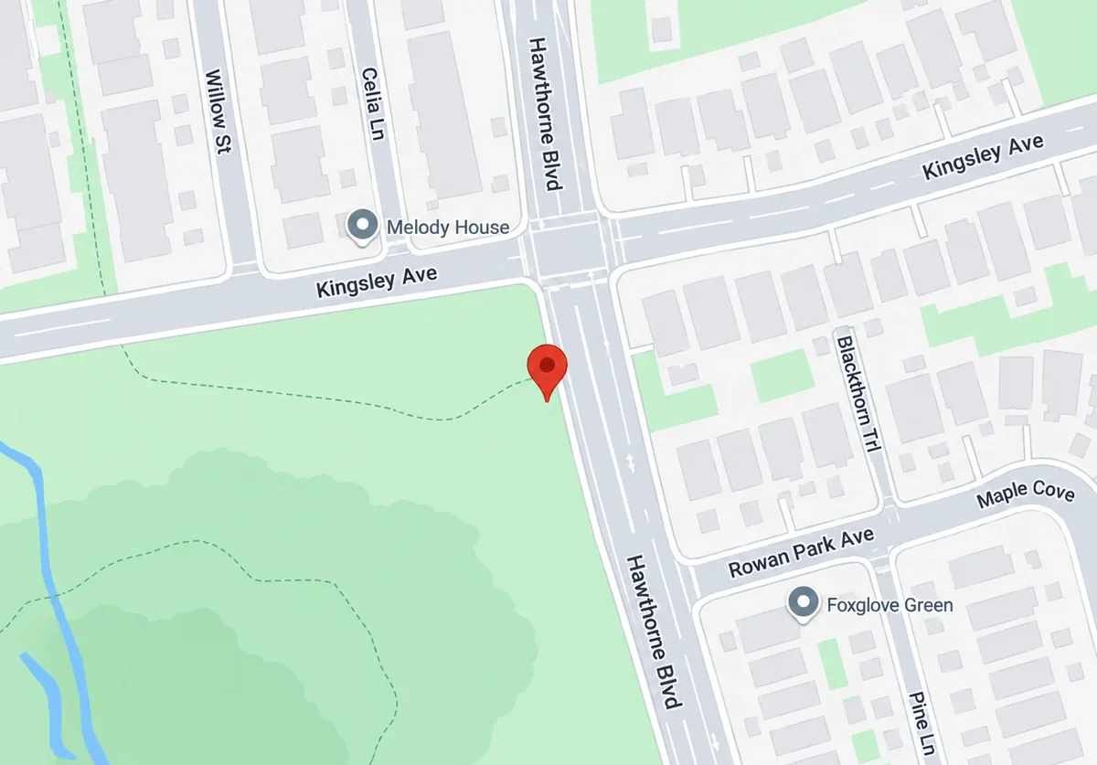 Street map of the southwest corner of Kingsley Avenue and Hawthorne Boulevard, with a pin on the site and the Foxglove Green valley to the southwest.